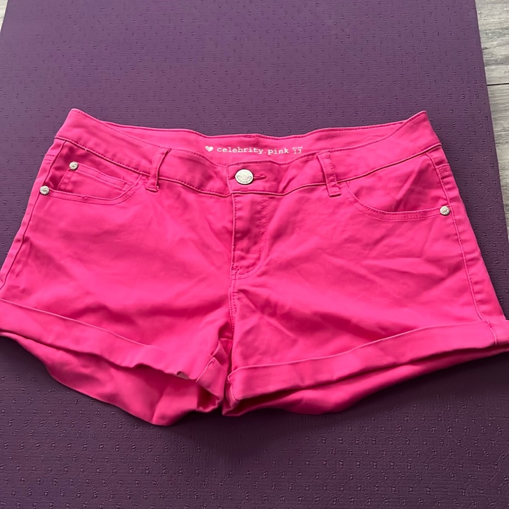 Cute pink shorts - women - Size 13